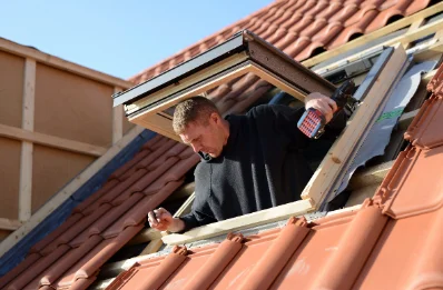 Pose de fenêtres de toit Velux à Échourgnac
